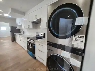 998 Bloor Street W 2, Toronto W02, On M6h 1l8