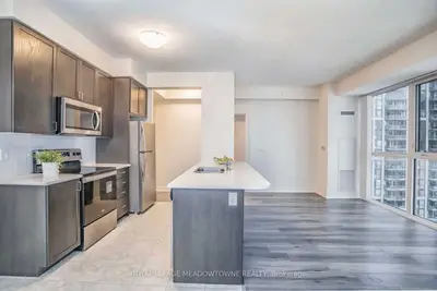 349 Rathburn Road W 1615, Mississauga, On L5b 0g9