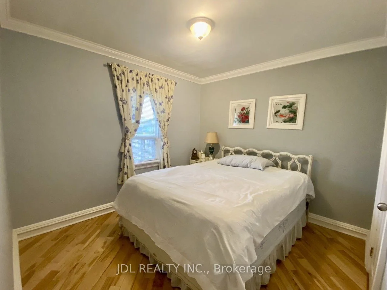 138 Wesley Street, Toronto W07, ON M8Y 2X1
