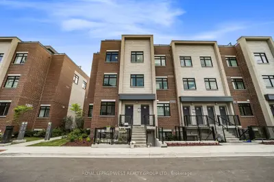 Condo Townhouse in Mississauga