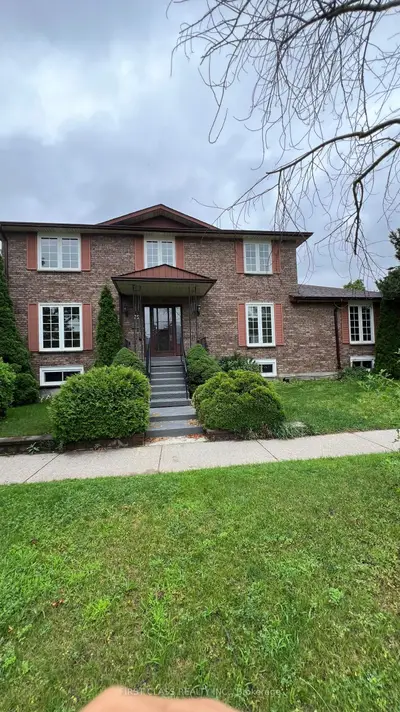 79 Whitchurch Mews Upper, Mississauga, On L5a 4b2