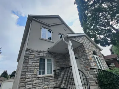 35 Clissold Road, Toronto W08, On M8z 4t6
