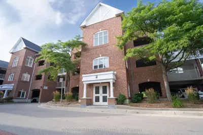 Condo Apartment in Mississauga