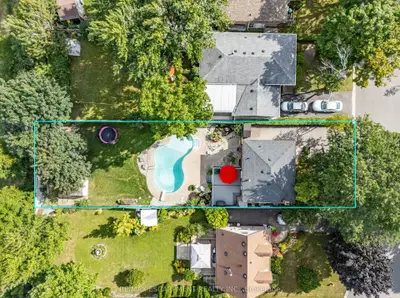 Detached in Burlington