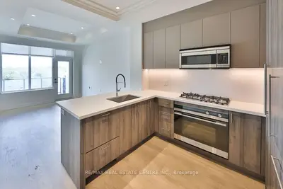 123 Maurice Drive 309, Oakville, On L6k 2w6