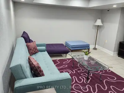 3331 Delfi Road, Mississauga, On L5l 1s1