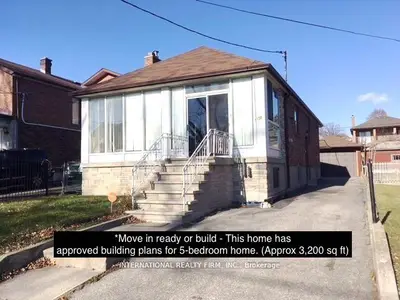 1120 Glencairn Avenue, Toronto W04, On M6b 2b4