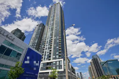 Condo Apartment in Mississauga