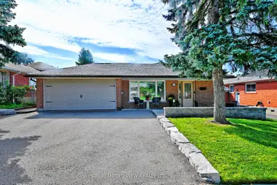 1208 Shamir Crescent, Mississauga, On L5c 1l1