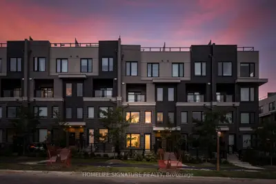 Condo Townhouse in Mississauga