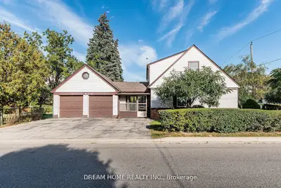 36 Thorndale Avenue, Toronto W08, On M8x 1w9