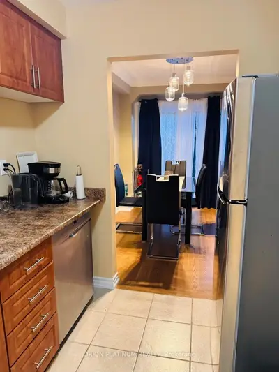 2380 Bromsgrove Road 18, Mississauga, On L5j 4e6