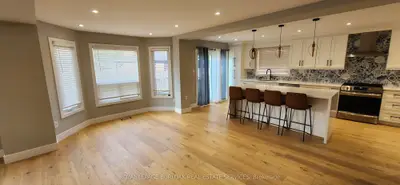 Detached in Oakville