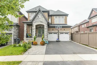 Detached in Brampton