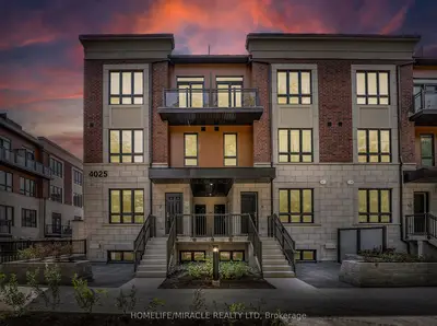 Condo Townhouse in Mississauga