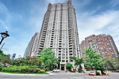 Condo Apartment in Mississauga