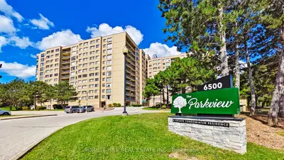 Condo Apartment in Mississauga