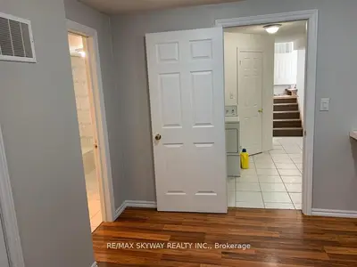 505 Rossellini Drive Basemnt, Mississauga, On L5w 1m5