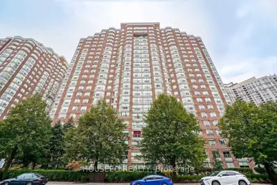 325 Webb Drive 506, Mississauga, On L5b 3z9