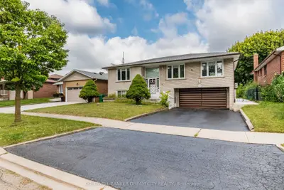 1469 Venta Avenue, Mississauga, On L4x 1c9