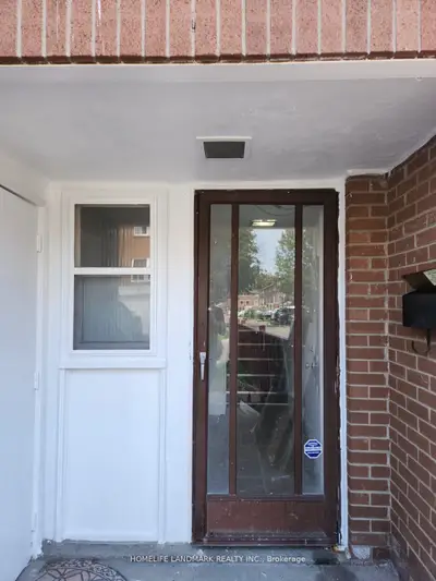 Condo Townhouse in Toronto