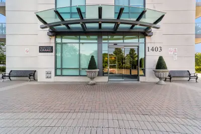 1403 Royal York Road 1505, Toronto W09, On M9p 0a1