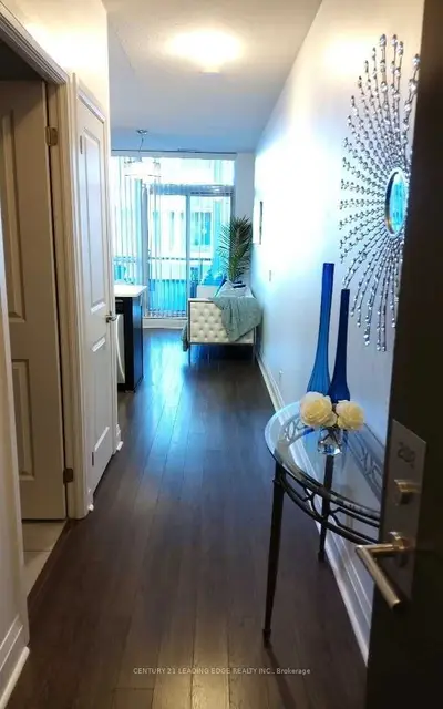 15 Zorra Street 202, Toronto W08, On M8z 0c1