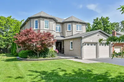 Detached in Burlington