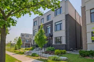 Semi-Detached in Mississauga
