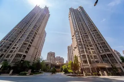 Condo Apartment in Mississauga