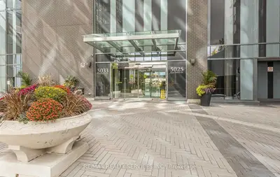 5033 Four Springs Avenue 919, Mississauga, On L5r 0g6