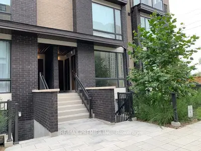 34 Fieldway Road 143, Toronto W08, On M8z 3l2
