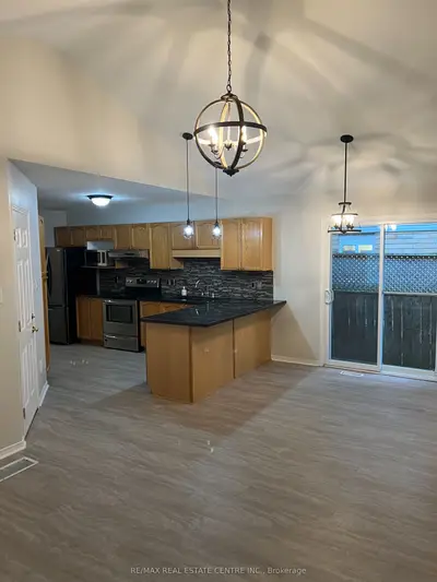 32 Fendley Road Main, Orangeville, On L9w 5g1