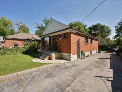 130 Prince Charles Drive Main, Oakville, On L6k 2c9