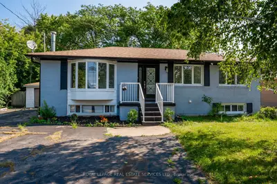 Detached in Oakville
