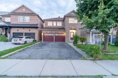 Detached in Brampton