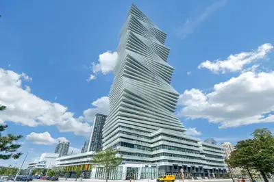 Condo Apartment in Mississauga