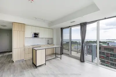 Condo Apartment in Mississauga