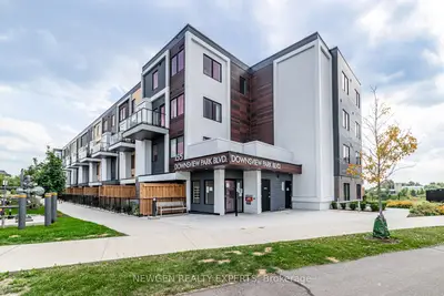 Condo Townhouse in Toronto
