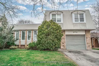 Detached in Burlington