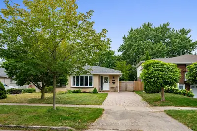 Semi-Detached in Mississauga