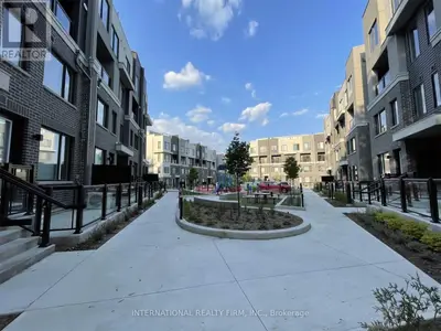 3476 Widdicombe Way 7, Mississauga, On L5l 0b8