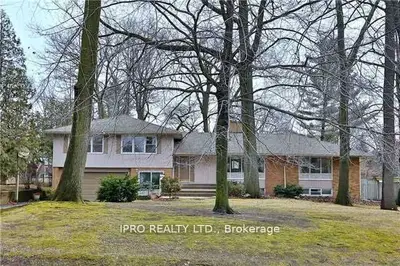 2113 Glenforest Crescent, Oakville, On L6j 2g5