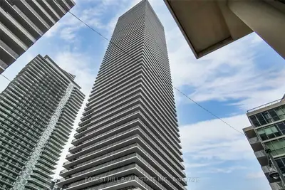 70 Annie Craig Drive 2504, Toronto W06, On M8v 0c4