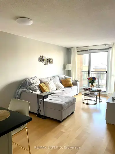 Condo Apartment in Oakville