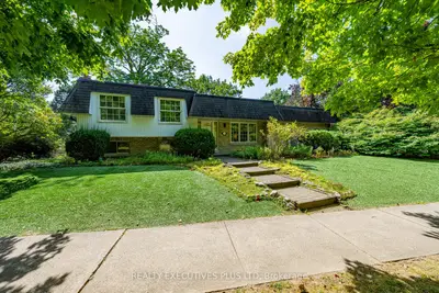 220 All Saints Crescent, Oakville, On L6j 5m9