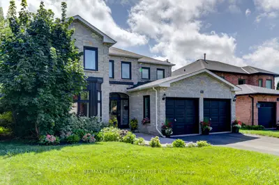 Detached in Oakville