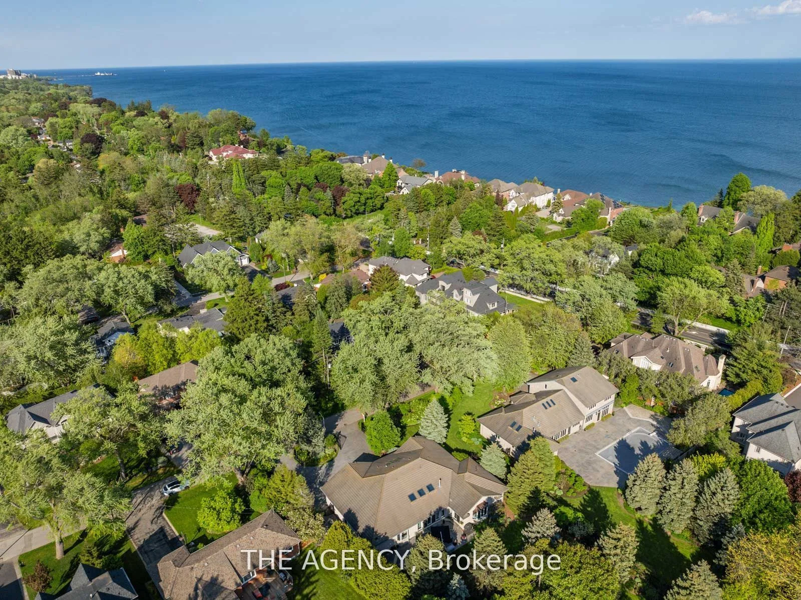 212 Lakeside Avenue, Burlington, On L7n 1y5