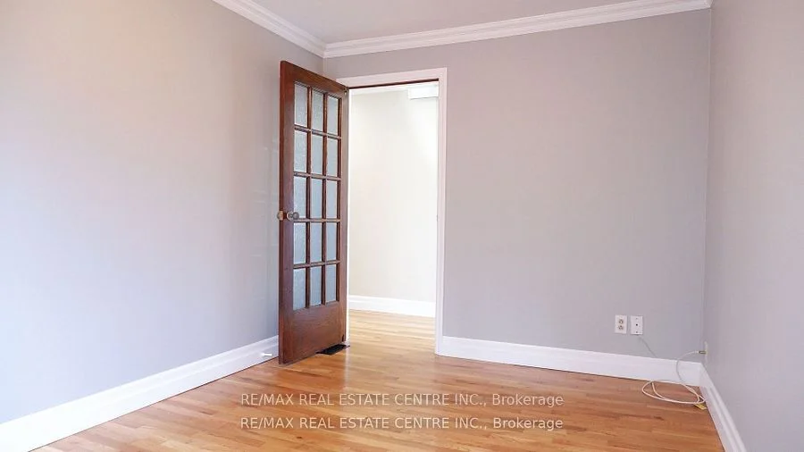 45 Elgin St S Street S, Halton Hills, ON L7J 2B4