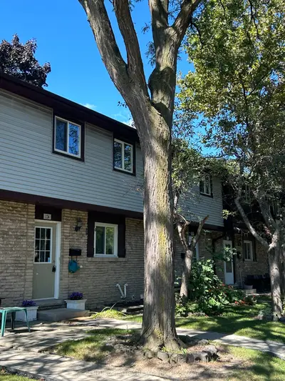 Condo Townhouse in Brampton